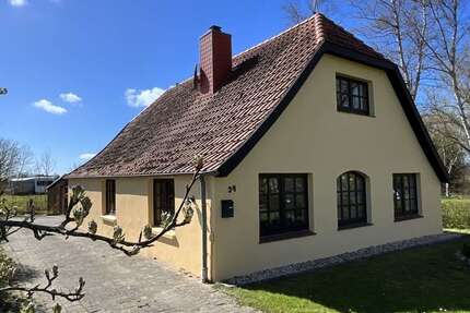 Haus Butjadingen - 5 Zimmer, 138 m&sup2;, 249.000&euro; | Angebot:26306882
