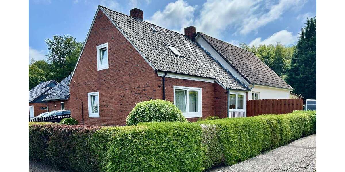 Einfamilienhaus Bremerhaven Schiffdorferdamm - 5.5 Zimmer, 146 m&sup2;, 288.000&euro; | Angebot:27088308