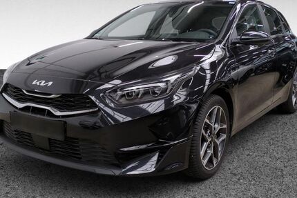 Kia ceed / Ceed 13.611 km 20.470 &euro; Bremerhaven 27568