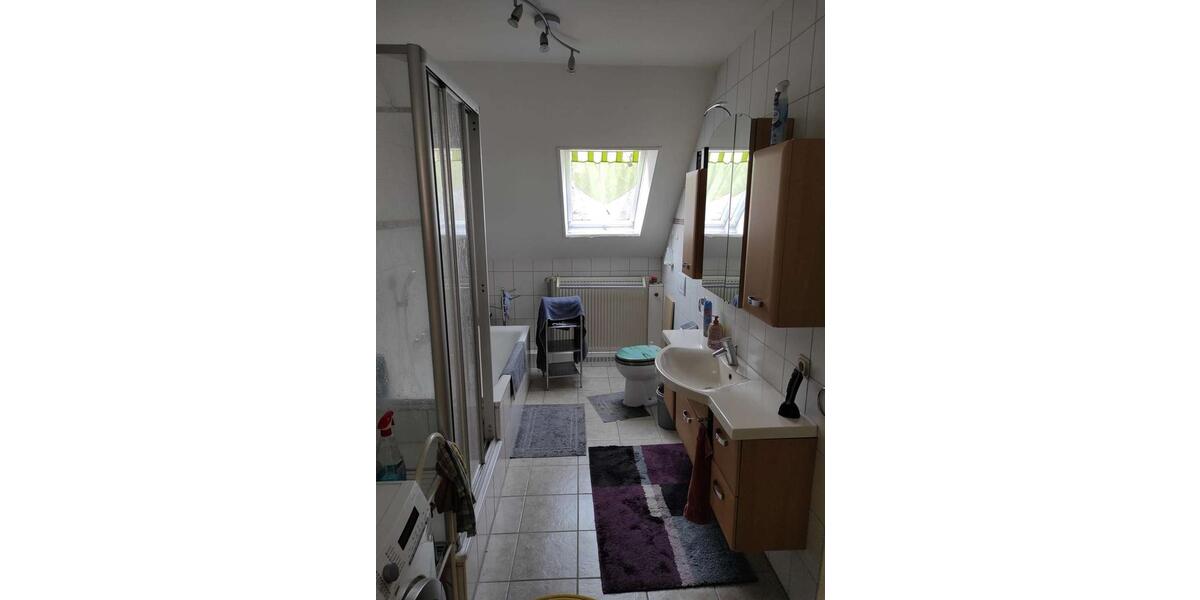 Dachgeschoßwohnung Nordenham - 2 Zimmer, 70 m&sup2;, 400&euro; | Angebot:26263962