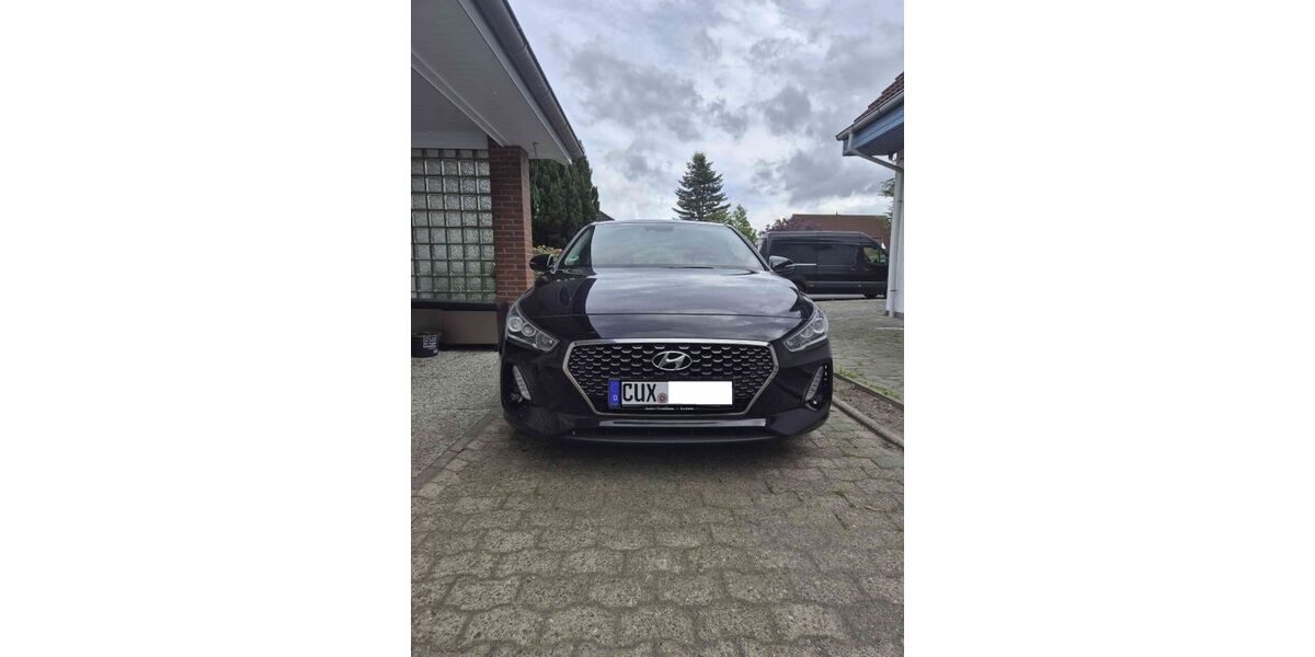 Hyundai i30 58.368 km 13.700 &euro; Loxstedt 27612