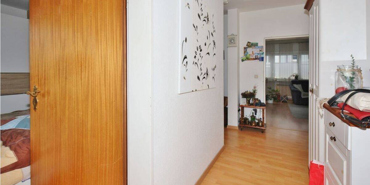 Etagenwohnung Wilhelmshaven Heppens - 3 Zimmer, 76 m&sup2;, 99.000&euro; | Angebot:26862478