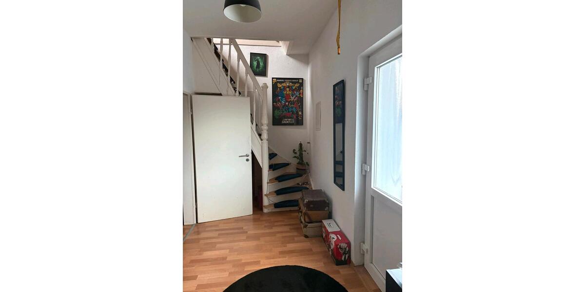 Anfragestopp!!! Attraktive Obergeschosswohnung 3 zimmer