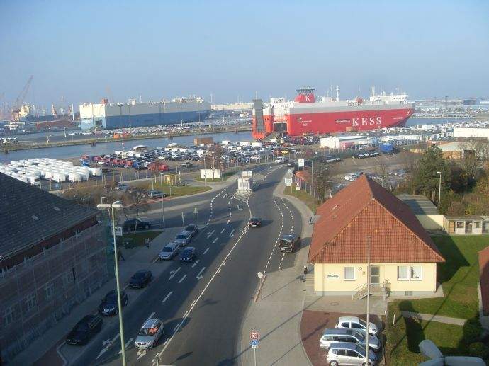 Etagenwohnung Bremerhaven Mitte - 3 Zimmer, 85 m&sup2;, 550&euro; | Angebot:26568856
