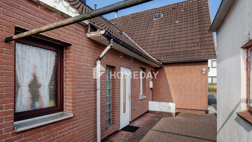 Gemütliche Doppelhaushälfte mit Potenzial - Ihr neues Zuhause wartet! | Bremerhaven Surheide 3 zimmer