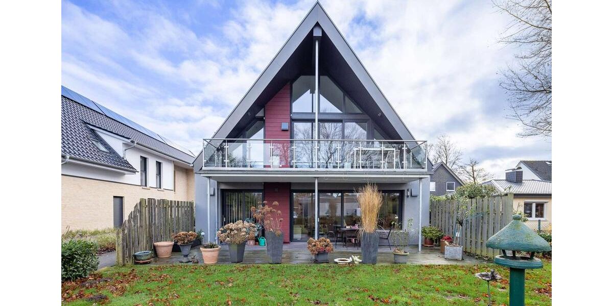 Dachgeschoßwohnung Geestland - 3 Zimmer, 86 m&sup2;, 1.100&euro; | Angebot:26071801
