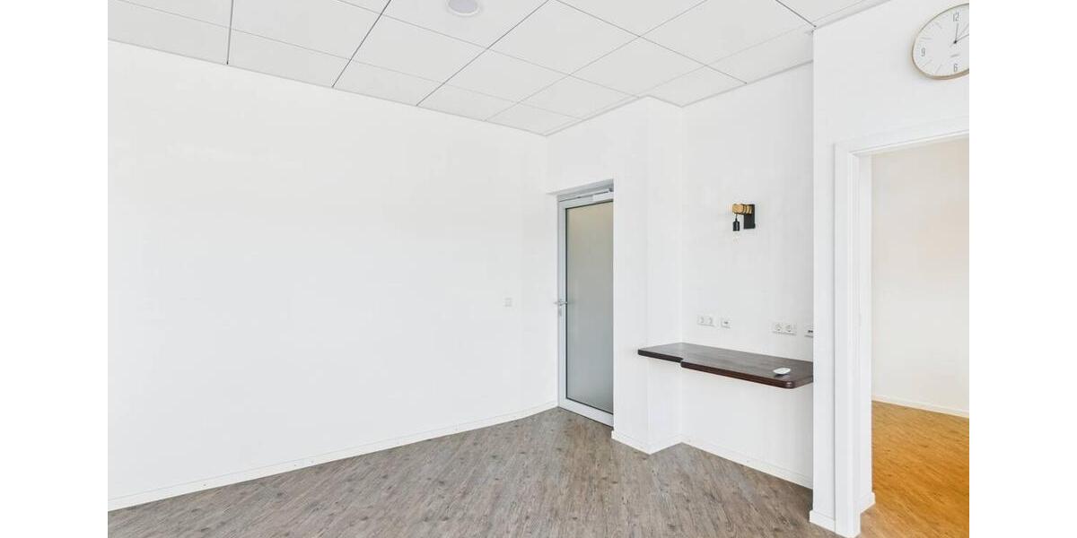 MIETEN. | Flexible Gewerbeeinheit (ca. 131 m²) in der Bremerhavener Innenstadt zimmer