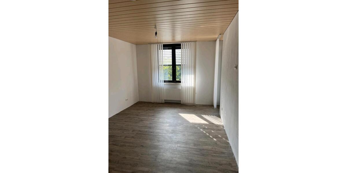 Etagenwohnung Nordenham - 3 Zimmer, 74 m&sup2;, 198.000&euro; | Angebot:27085513