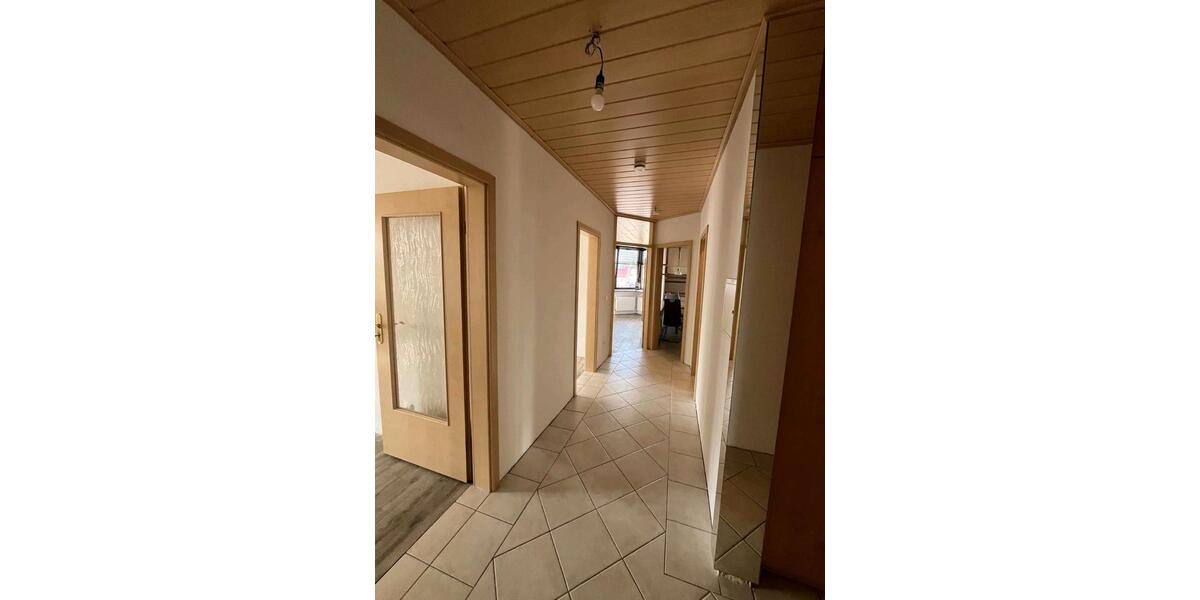 Etagenwohnung Nordenham - 3 Zimmer, 74 m&sup2;, 198.000&euro; | Angebot:27085513