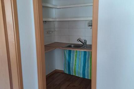 Wohnung Bremerhaven Mitte - 2 Zimmer, 30 m&sup2;, 240&euro; | Angebot:26422388
