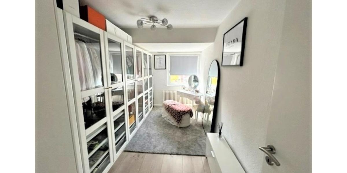 Dachgeschoßwohnung Wilhelmshaven Heppens - 4 Zimmer, 80 m&sup2;, 625&euro; | Angebot:26199572
