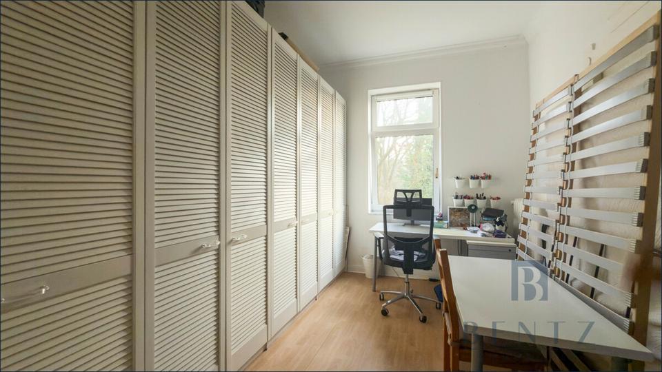 Etagenwohnung Bremerhaven Lehe - 5 Zimmer, 128 m&sup2;, 1.050&euro; | Angebot:24242278