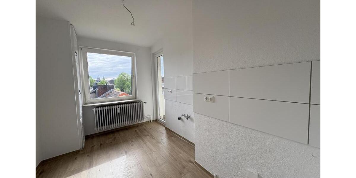 Etagenwohnung Bremerhaven - 4 Zimmer, 82 m&sup2;, 599&euro; | Angebot:26538671