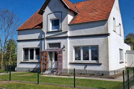 Haus Nordenham - 12 Zimmer, 225 m&sup2;, 169.000&euro; | Angebot:26539408