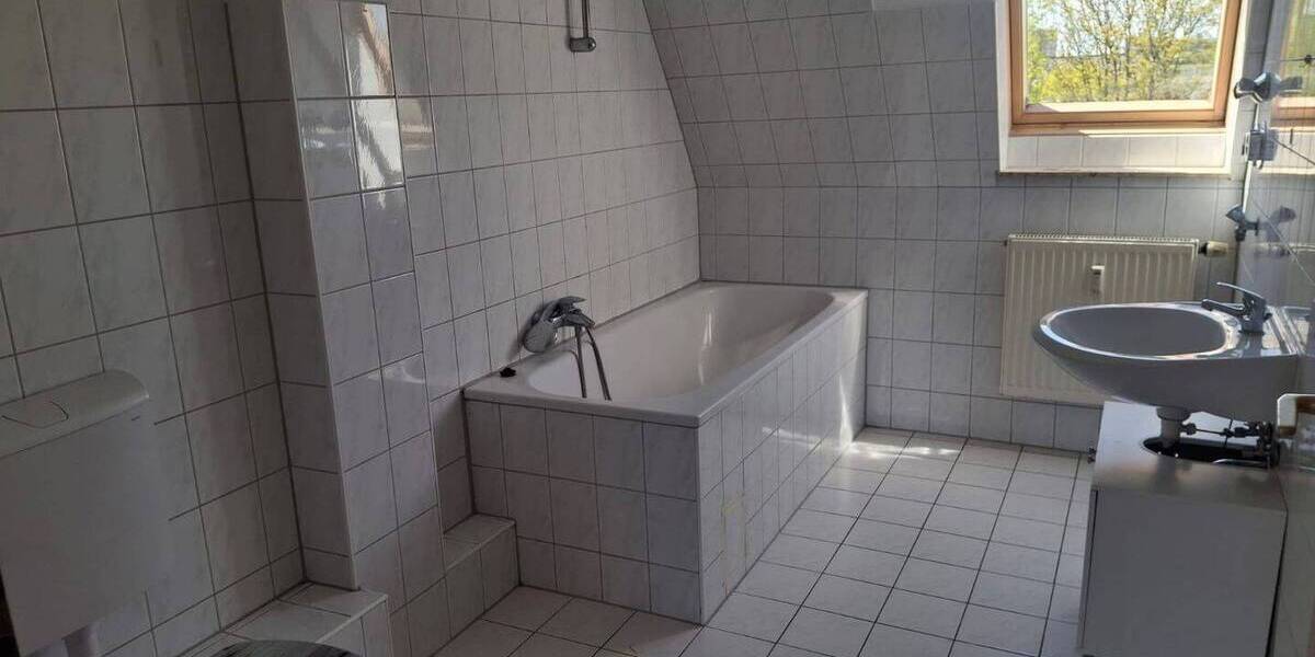 Etagenwohnung Bremerhaven Lehe - 2 Zimmer, 53 m&sup2;, 370&euro; | Angebot:26202374