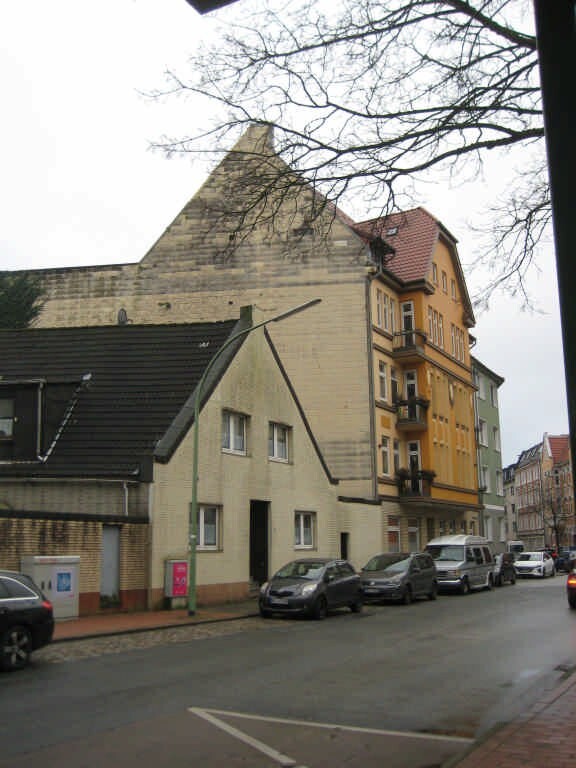 Helle Dachgeschoß-Maisonettewohnung 3 zimmer