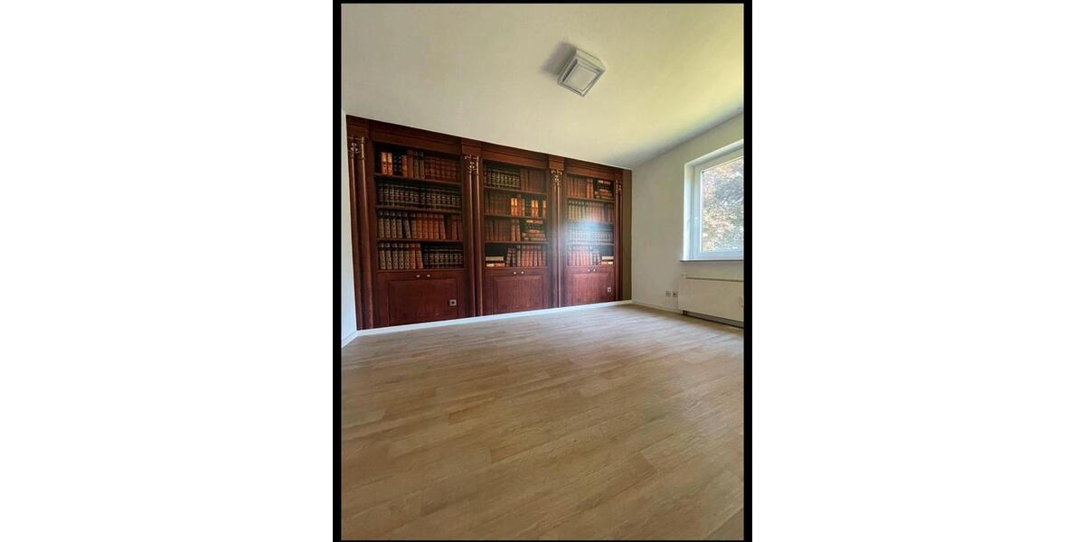 Erdgeschoßwohnung Bremerhaven Lehe - 3 Zimmer, 92 m&sup2;, 130.000&euro; | Angebot:26104409