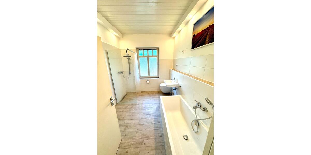 Einfamilienhaus Geestland Bad Bederkesa - 8 Zimmer, 150 m&sup2;, 219.000&euro; | Angebot:27120514