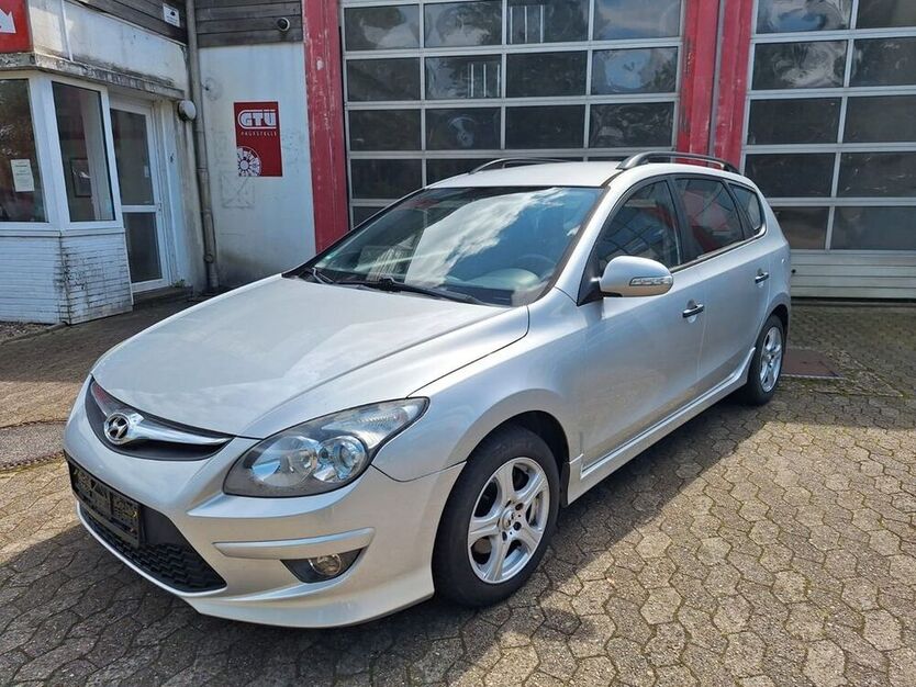 i30