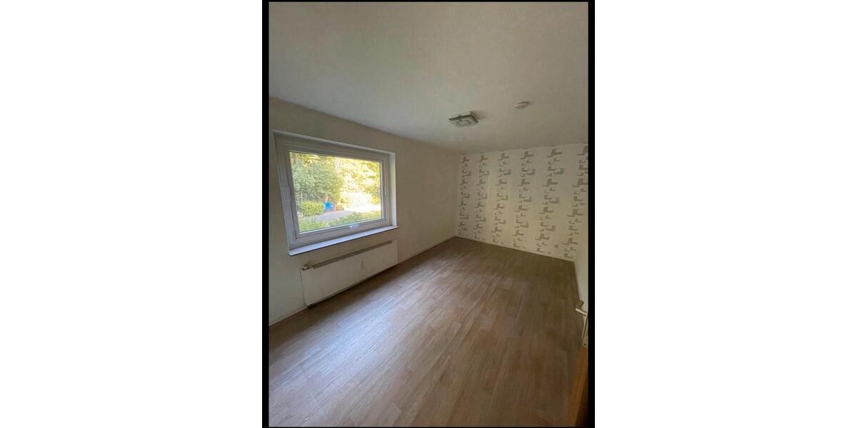 Erdgeschoßwohnung Bremerhaven Lehe - 3 Zimmer, 92 m&sup2;, 130.000&euro; | Angebot:26104409