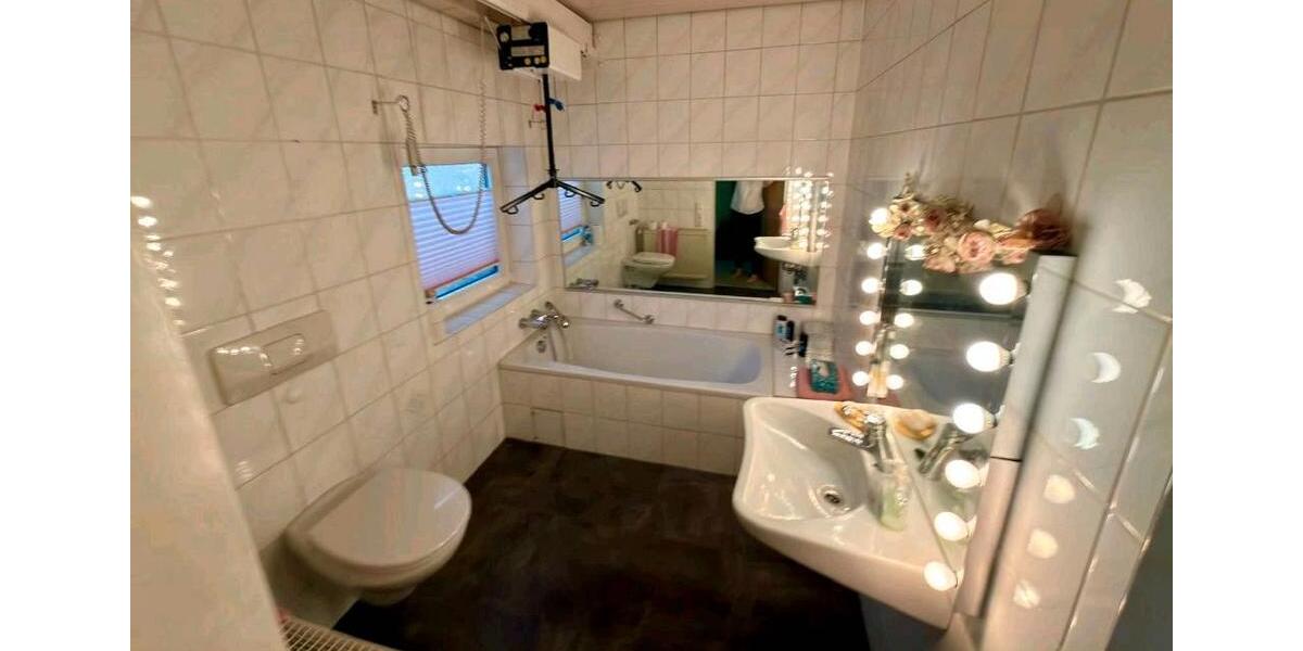 Reihenhaus Bremerhaven Leherheide - 9 Zimmer, 170 m&sup2;, 239.000&euro; | Angebot:26858517
