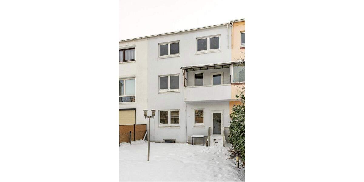 Reihenmittelhaus Bremerhaven Lehe - 8 Zimmer, 144 m&sup2;, 199.900&euro; | Angebot:25098047