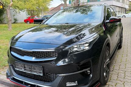 Kia XCeed 61.000 km 22.300 € Bremen 28207