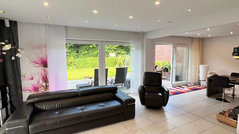 Einfamilienhaus Wilhelmshaven Heppens - 7 Zimmer, 215 m&sup2;, 469.000&euro; | Angebot:23824369