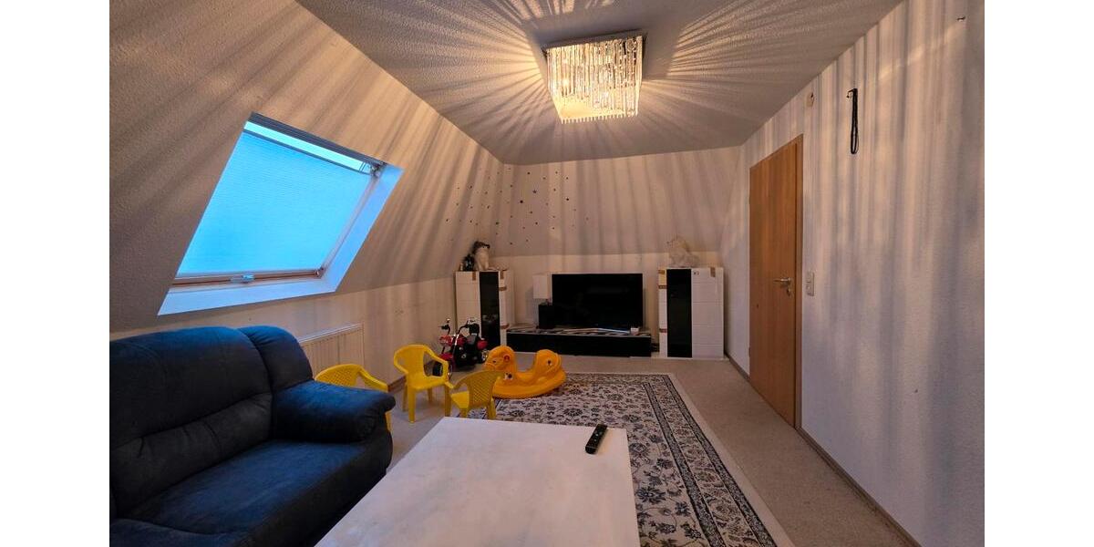 Dachgeschoßwohnung Nordenham - 3 Zimmer, 78 m&sup2;, 975&euro; | Angebot:26227784