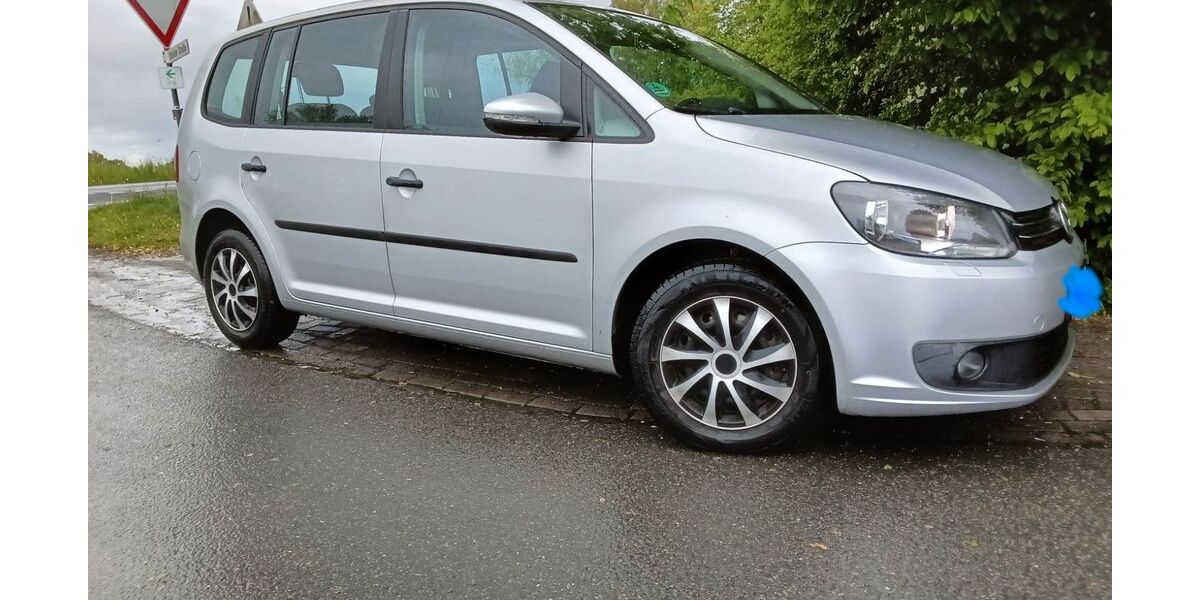 VW Touran 179.000 km 6.999 &euro; Bremerhaven 27578