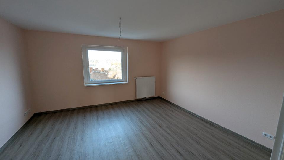 Etagenwohnung Bremerhaven - 3 Zimmer, 73 m&sup2;, 489&euro; | Angebot:26349874