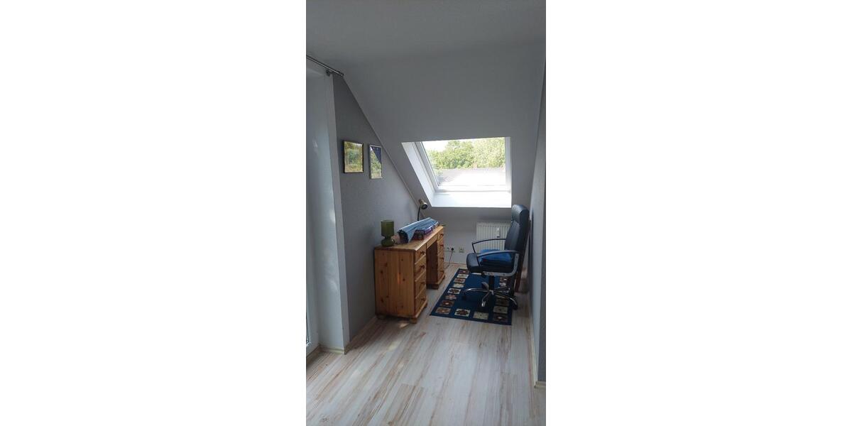 Dachgeschoßwohnung Wilhelmshaven Heppens - 2 Zimmer, 50 m&sup2;, 595&euro; | Angebot:26087042