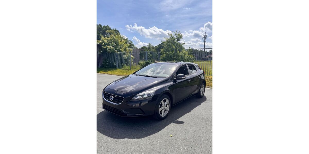 Volvo V40 202.149 km 8.700 &euro; ovelgönne 26939