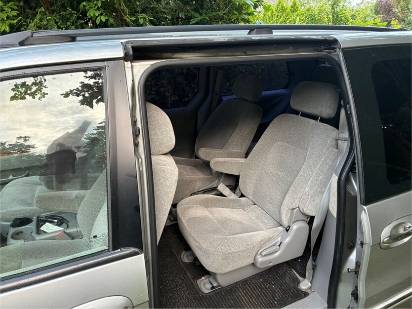 Kia Carnival II 231.794 km 2.500 € Loxstedt 27612