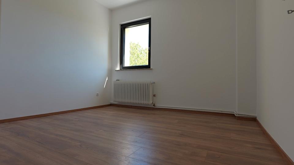 Etagenwohnung Wilhelmshaven Heppens - 4 Zimmer, 166 m&sup2;, 1.350&euro; | Angebot:26592294