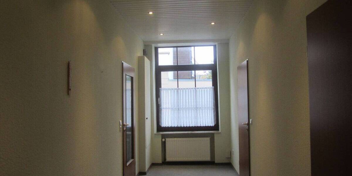 Mehrfamilienhaus, Wohnhaus Bremerhaven Lehe - 7 Zimmer, 240 m&sup2;, 290.000&euro; | Angebot:26796358