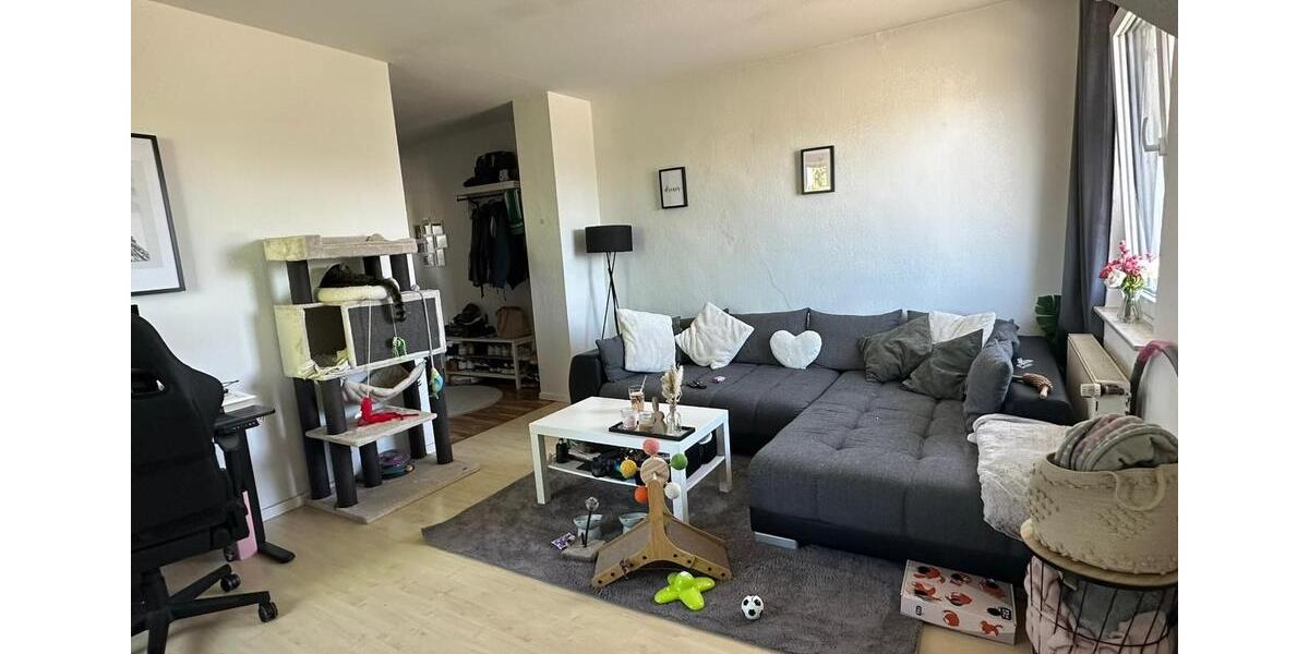 Etagenwohnung Nordenham - 2 Zimmer, 67 m&sup2;, 530&euro; | Angebot:26564233