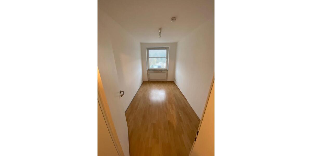 Etagenwohnung Bremerhaven Lehe - 4 Zimmer, 105 m&sup2;, 810&euro; | Angebot:26620123
