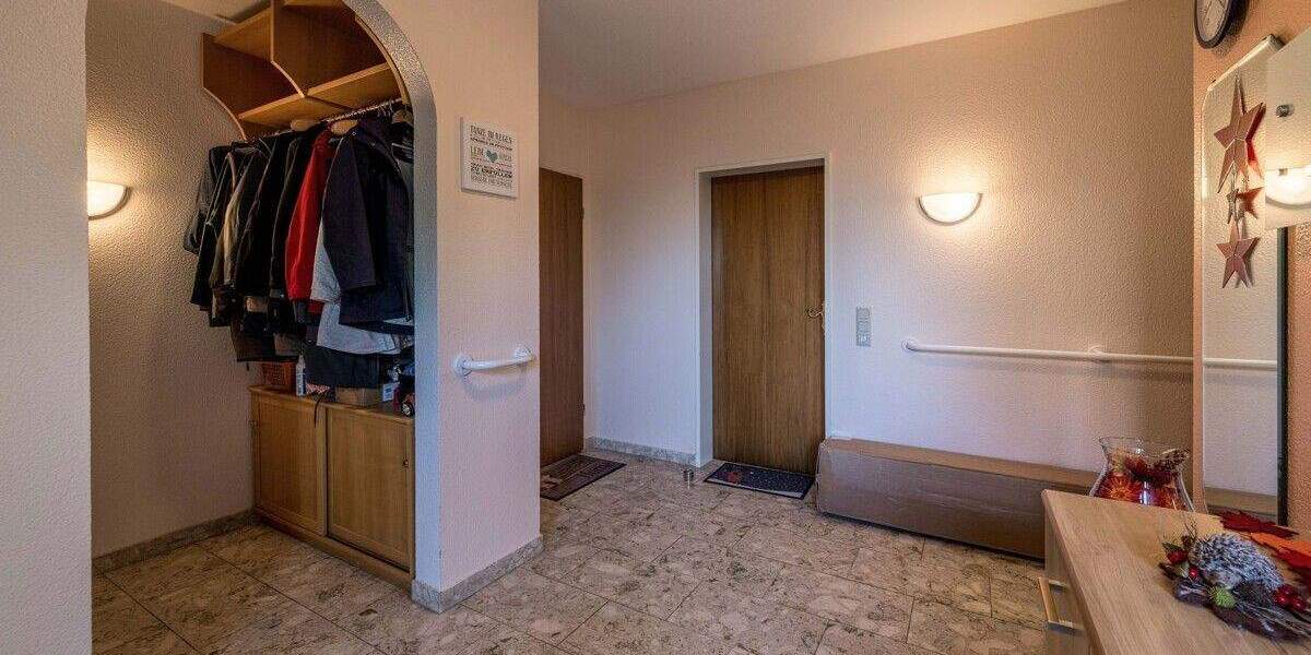 Einfamilienhaus Bremerhaven Lehe - 4 Zimmer, 156 m&sup2;, 270.000&euro; | Angebot:23061257