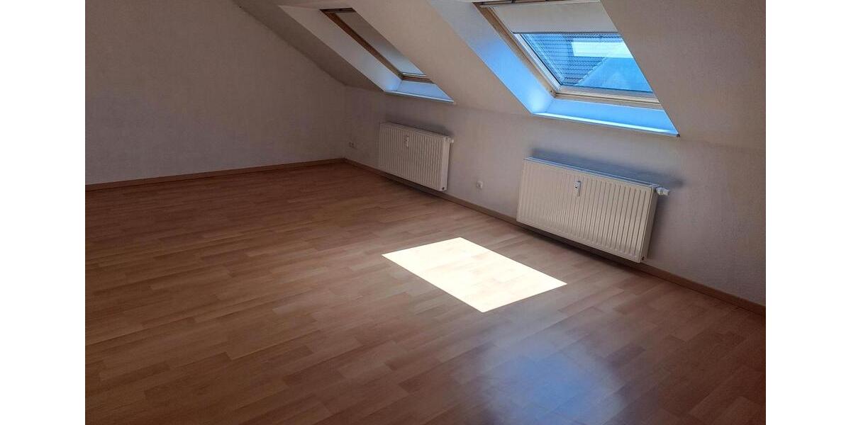 Dachgeschoßwohnung Wurster Nordseeküste - 3 Zimmer, 80 m&sup2;, 175.000&euro; | Angebot:27081558