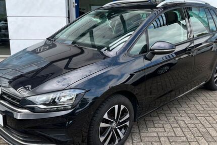 VW Golf Sportsvan 93.900 km 16.950 € Brake / Unterweser 26919