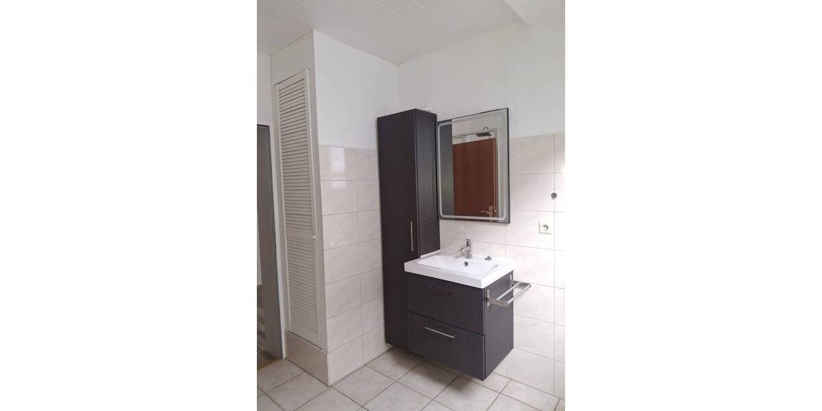 Mehrfamilienhaus, Wohnhaus Bremerhaven Lehe - 7 Zimmer, 240 m&sup2;, 290.000&euro; | Angebot:26796358
