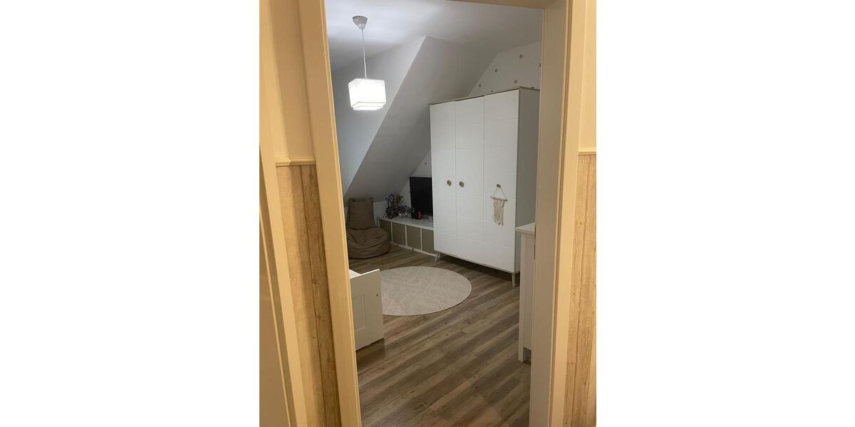 Dachgeschoßwohnung Bremerhaven - 4 Zimmer, 80 m&sup2;, 248.000&euro; | Angebot:27153425
