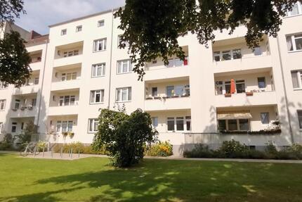 Wohnung Bremerhaven Mitte - 3 Zimmer, 80 m&sup2;, 520&euro; | Angebot:26349126
