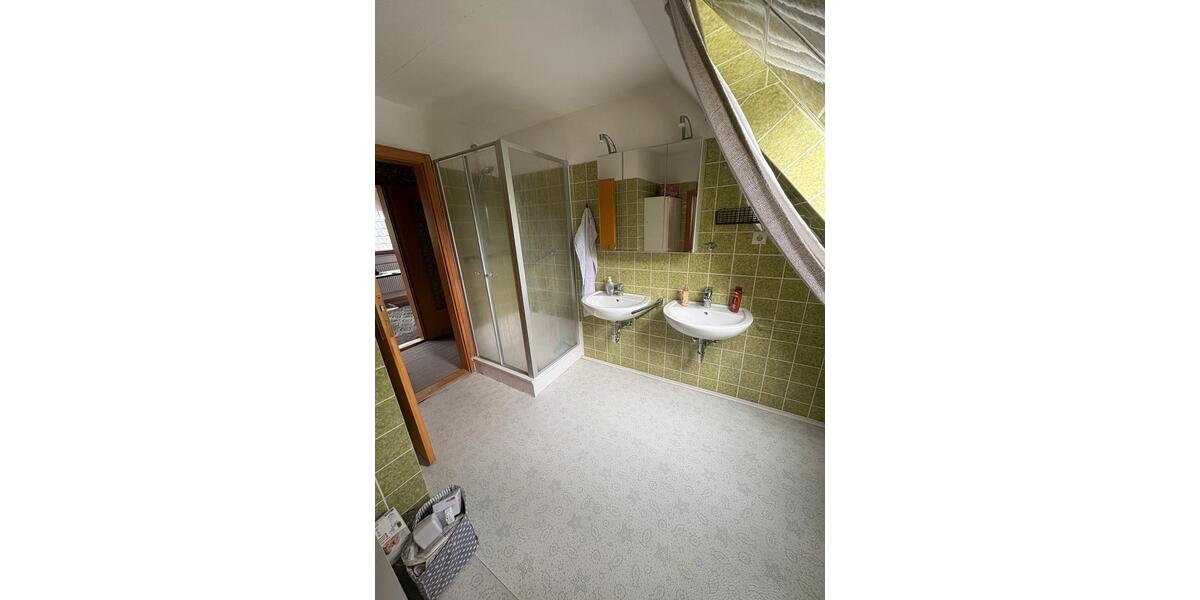 Einfamilienhaus Bremerhaven Lehe - 8 Zimmer, 140 m&sup2;, 160.000&euro; | Angebot:26764773