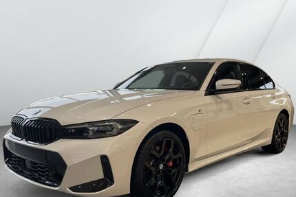 BMW 330 4.510 km 65.200 &euro; Bremerhaven 27572
