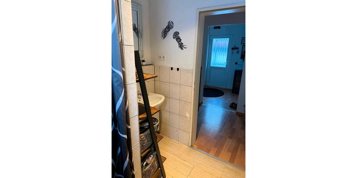 Anfragestopp!!! Attraktive Obergeschosswohnung 3 zimmer