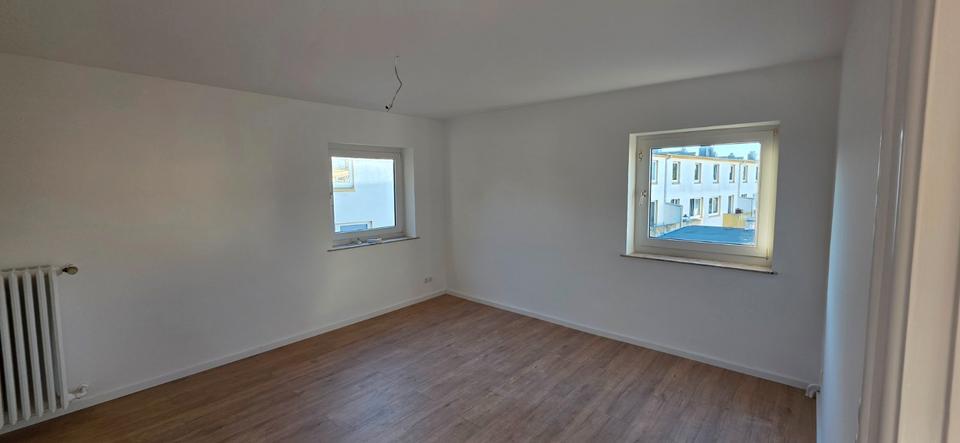 Dachgeschoßwohnung Bremerhaven Geestemünde - 2 Zimmer, 52 m&sup2;, 450&euro; | Angebot:26534583