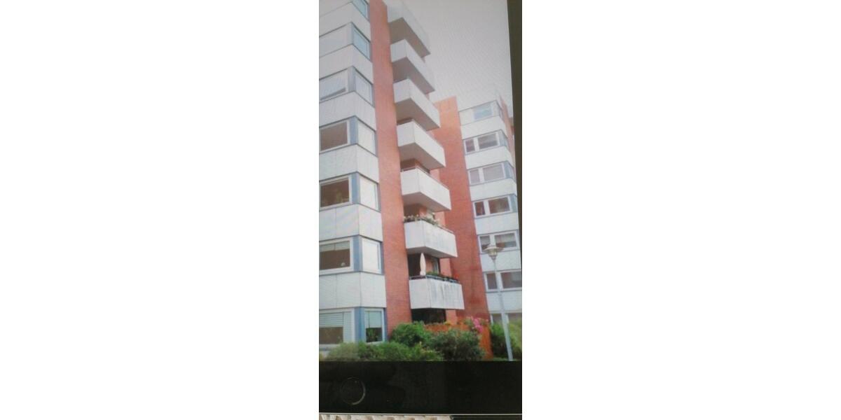 3 ZKB in Bremerhaven am Bürgerpark mit Balkon und PKW Stellplatz 3 zimmer