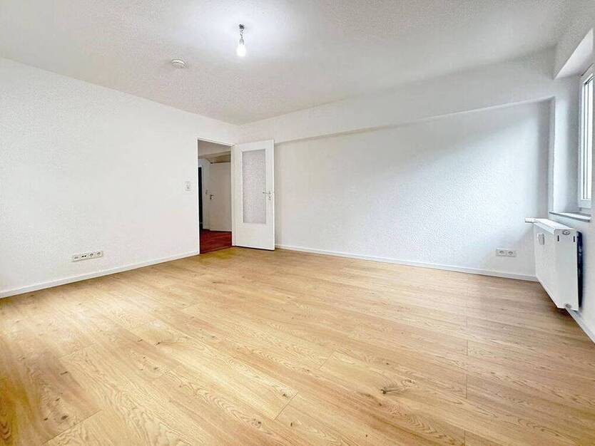 Neustadt Großzügige 4-Zimmer-Wohnung in zentraler Lage